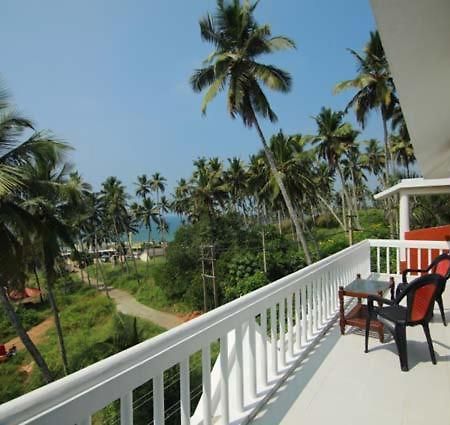 Lyba Homestay Thiruvananthapuram Bagian luar foto