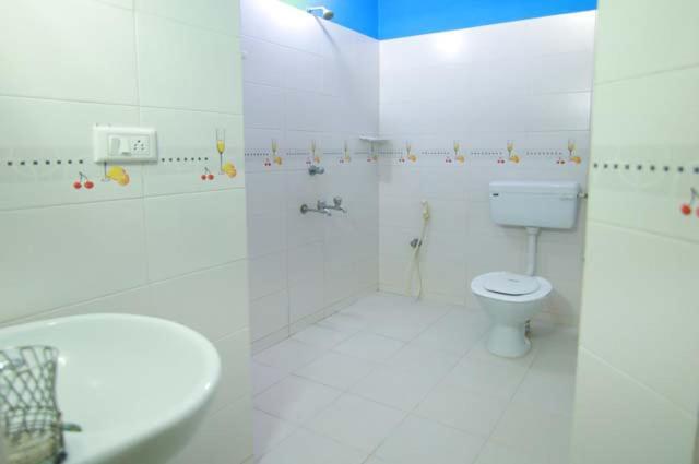 Lyba Homestay Thiruvananthapuram Bagian luar foto